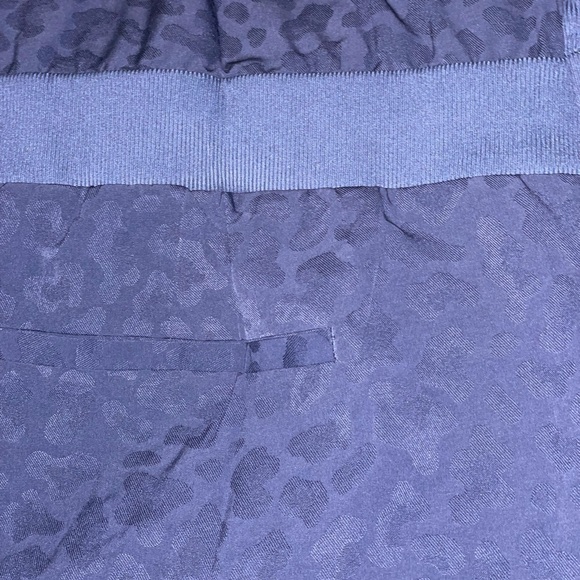 Athleta Leopard Midieval Violet Brooklyn Textured Jumpsuit Sz 26  NWOT - Picture 7 of 11